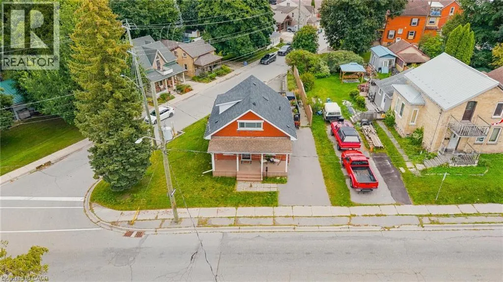 35 ARTHUR Street N