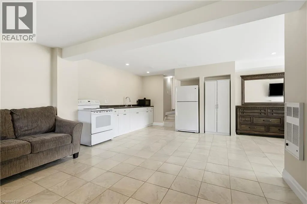11404 LAKESHORE Road Unit# Lower #Lower