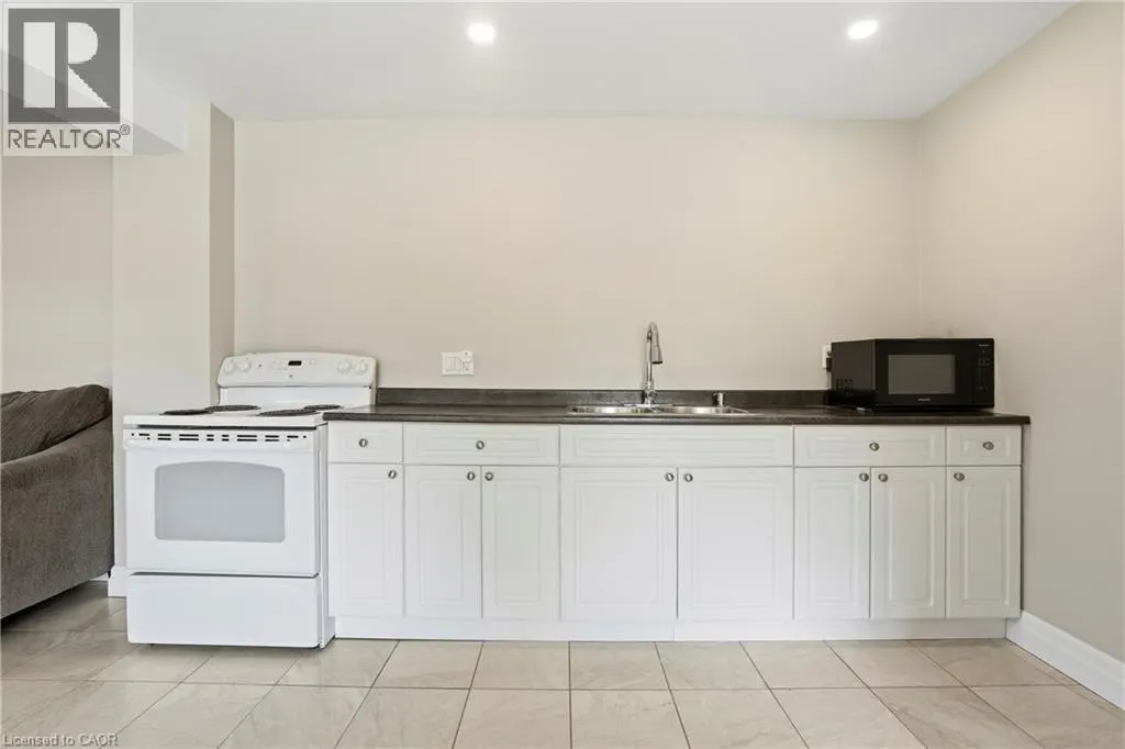 11404 LAKESHORE Road Unit# Lower #Lower