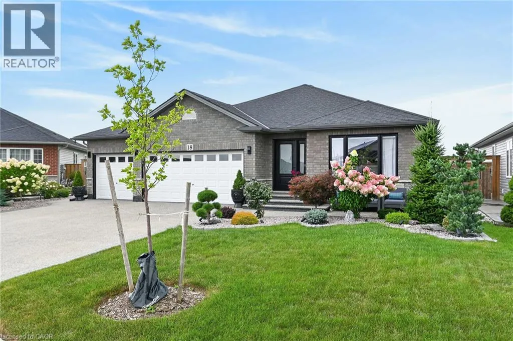 18 LINDA Crescent
