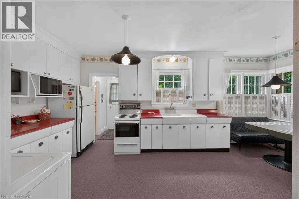 48 GARNER Road W
