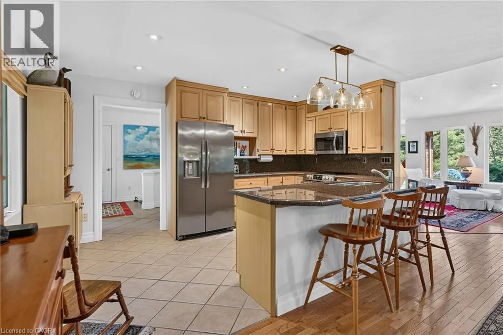 3 FOREST GLEN Court