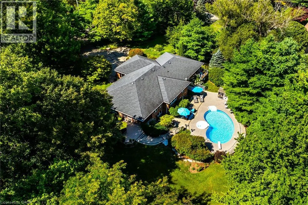 3 FOREST GLEN Court
