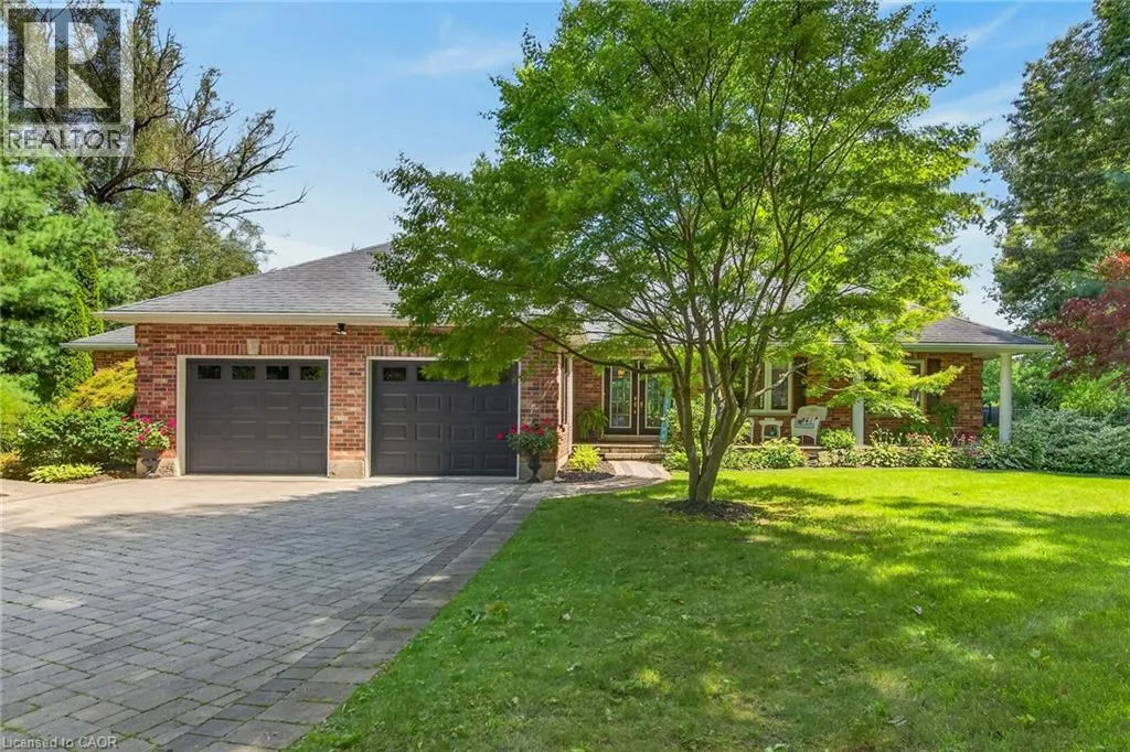 3 FOREST GLEN Court