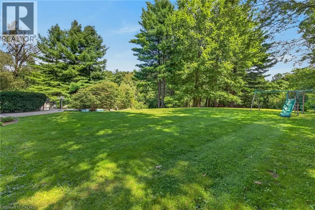 3 FOREST GLEN Court