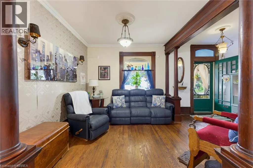 122 WILLIAM Street
