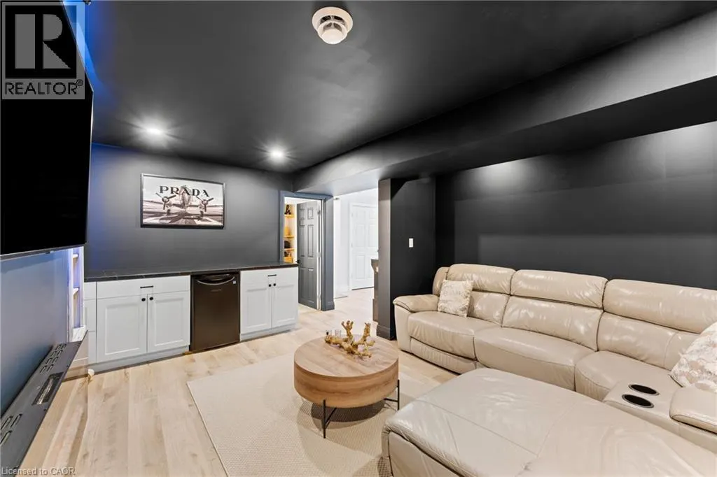 503 WELLINGTON ROAD 7