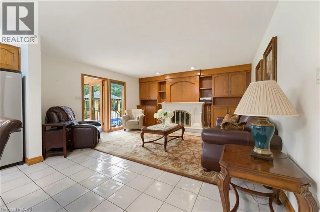 348 SHAVER Road