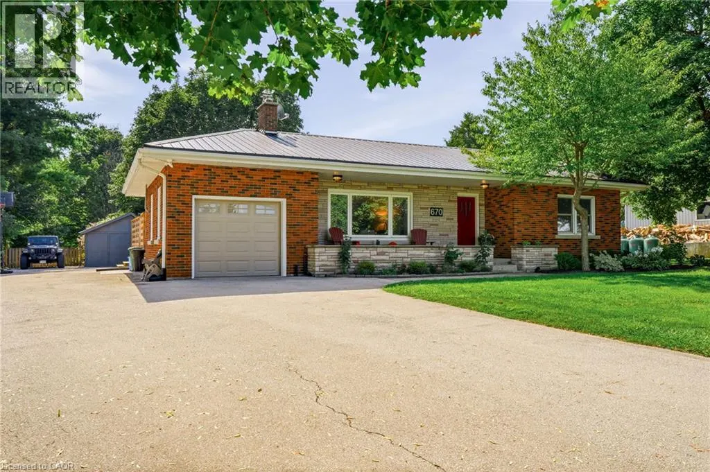 670 THOMPSON Road