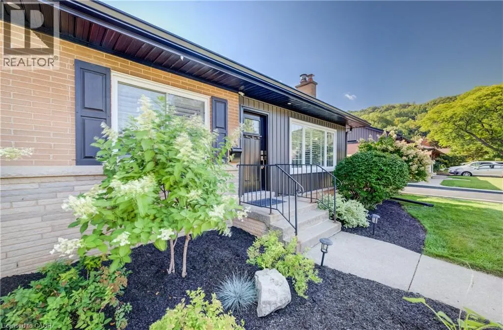 21 LOMA Drive