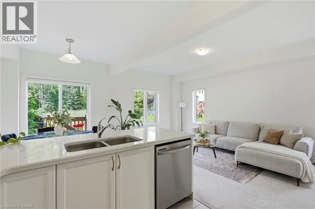 305 GARNER Road W Unit# 68 #68
