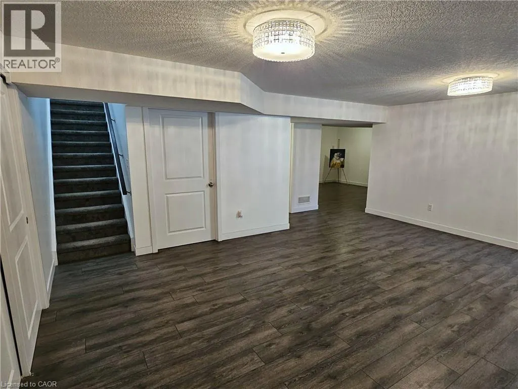 16 BROOKFIELD Lane