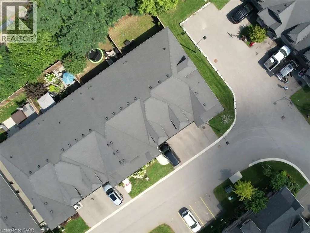 16 BROOKFIELD Lane