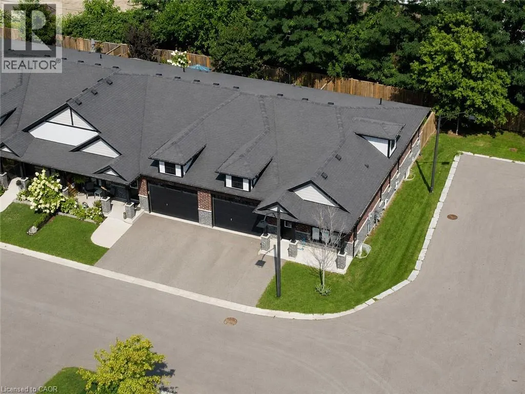16 BROOKFIELD Lane