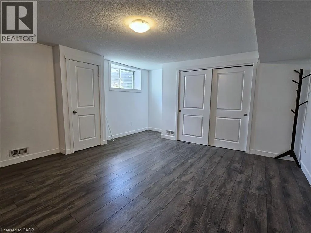 16 BROOKFIELD Lane