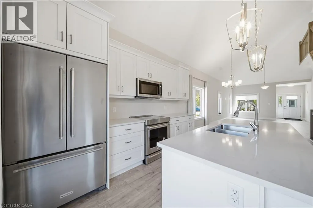744 NELSON Street W Unit# 10 #10