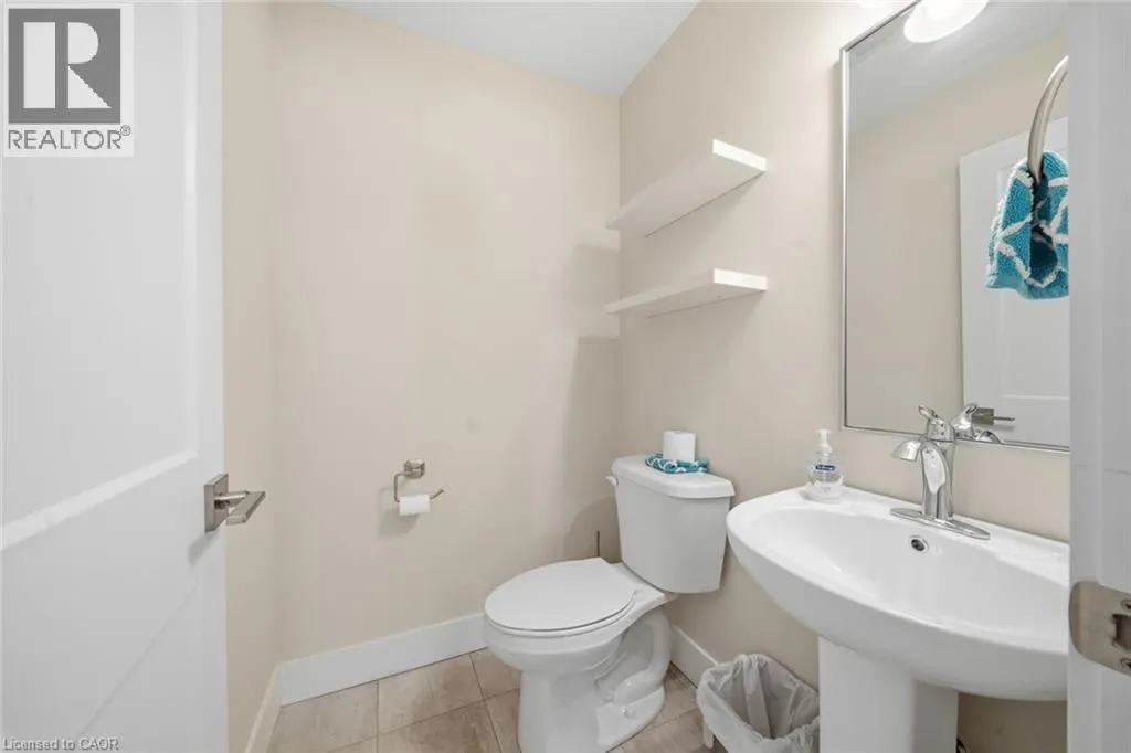 744 NELSON Street W Unit# 10 #10