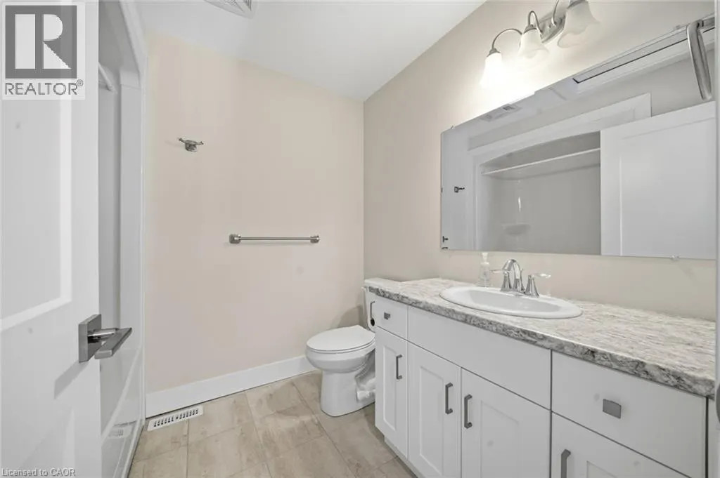 744 NELSON Street W Unit# 10 #10