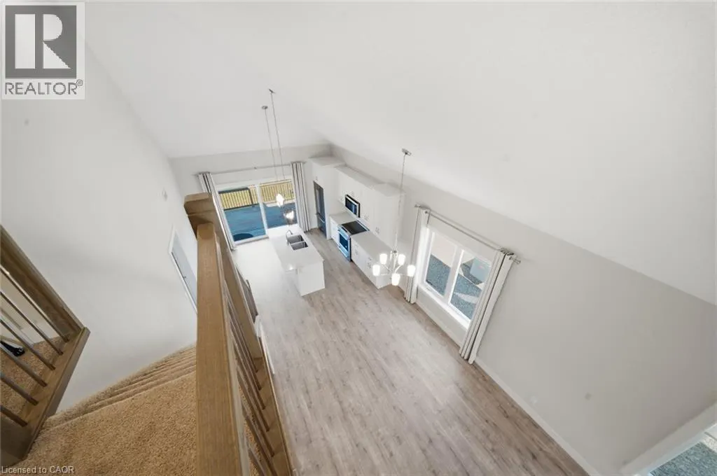 744 NELSON Street W Unit# 10 #10