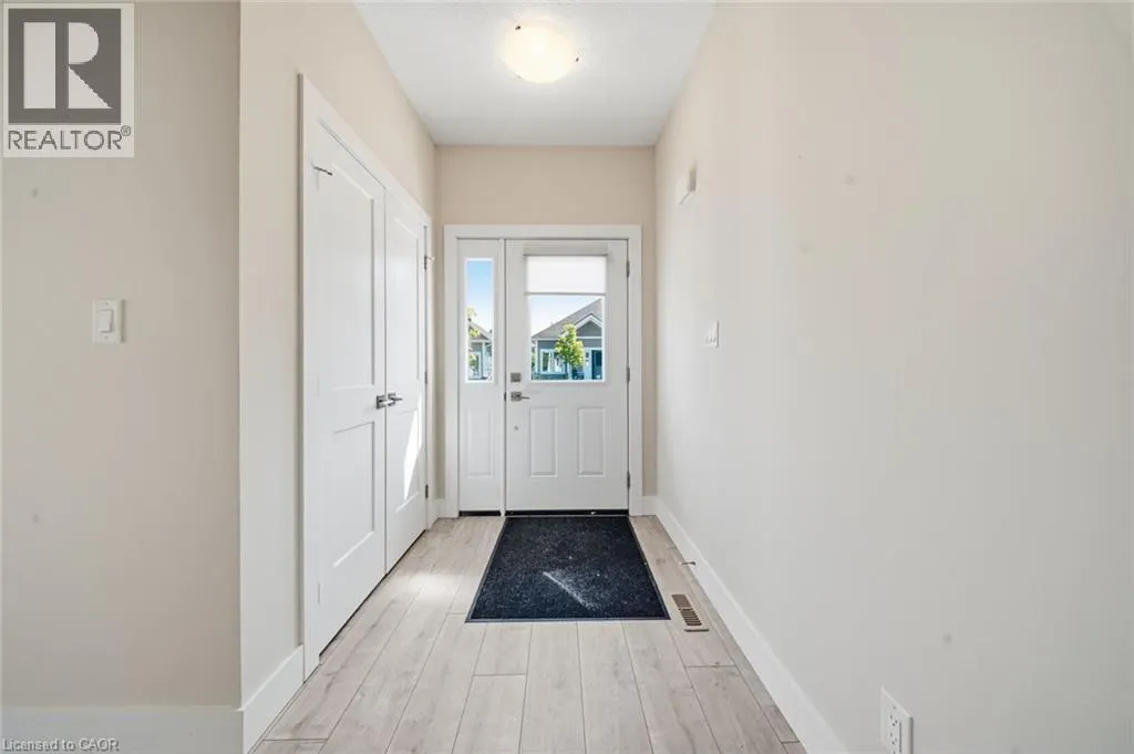 744 NELSON Street W Unit# 10 #10