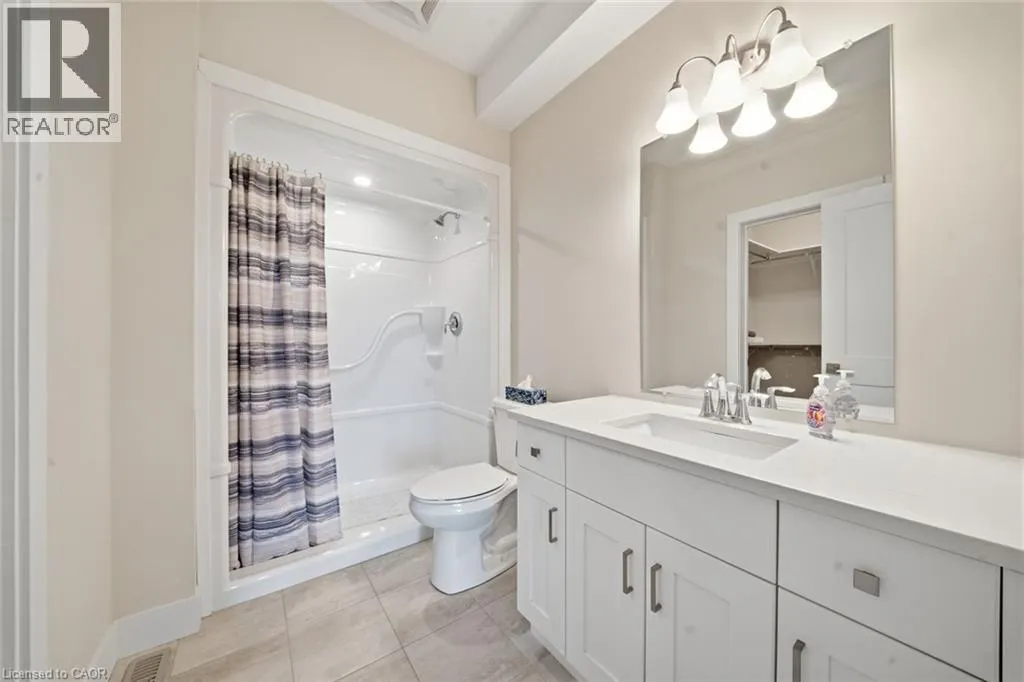 744 NELSON Street W Unit# 10 #10