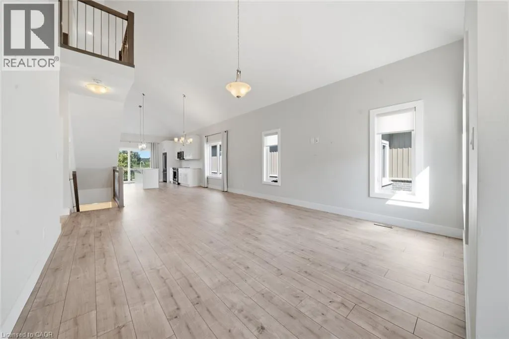 744 NELSON Street W Unit# 10 #10