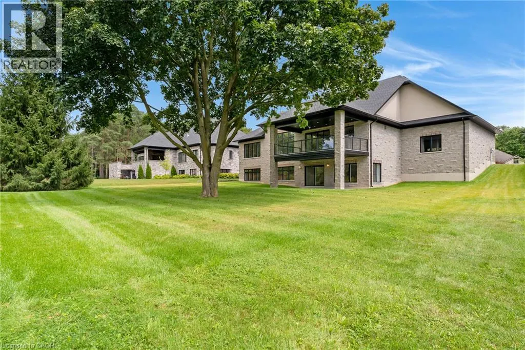 62 RIVER RUN Place