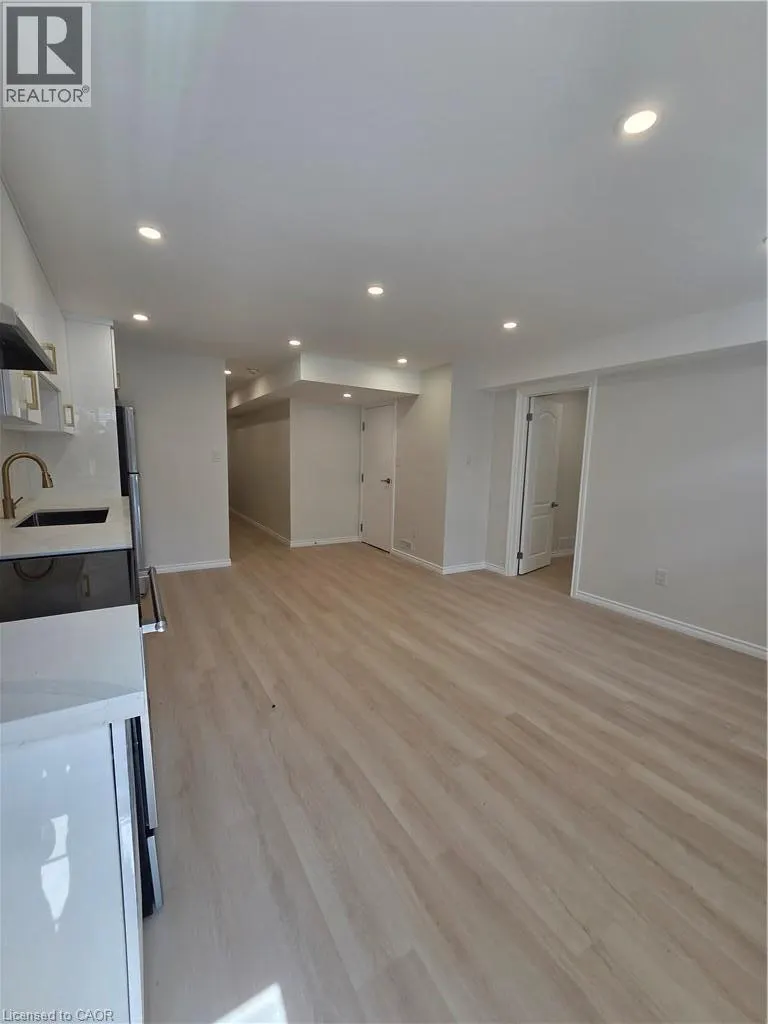 41 QUEENSGATE Crescent Unit# BSMT #BSMT