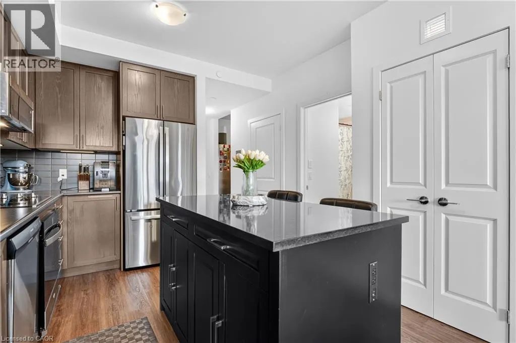 461 GREEN Road Unit# 205 #205