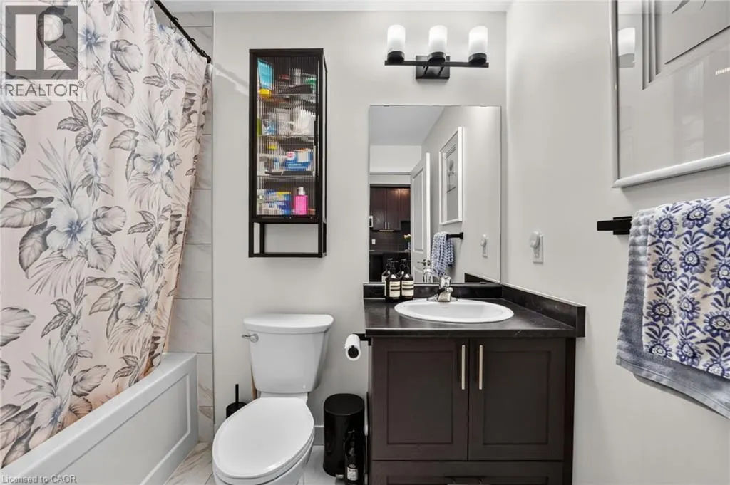 461 GREEN Road Unit# 205 #205