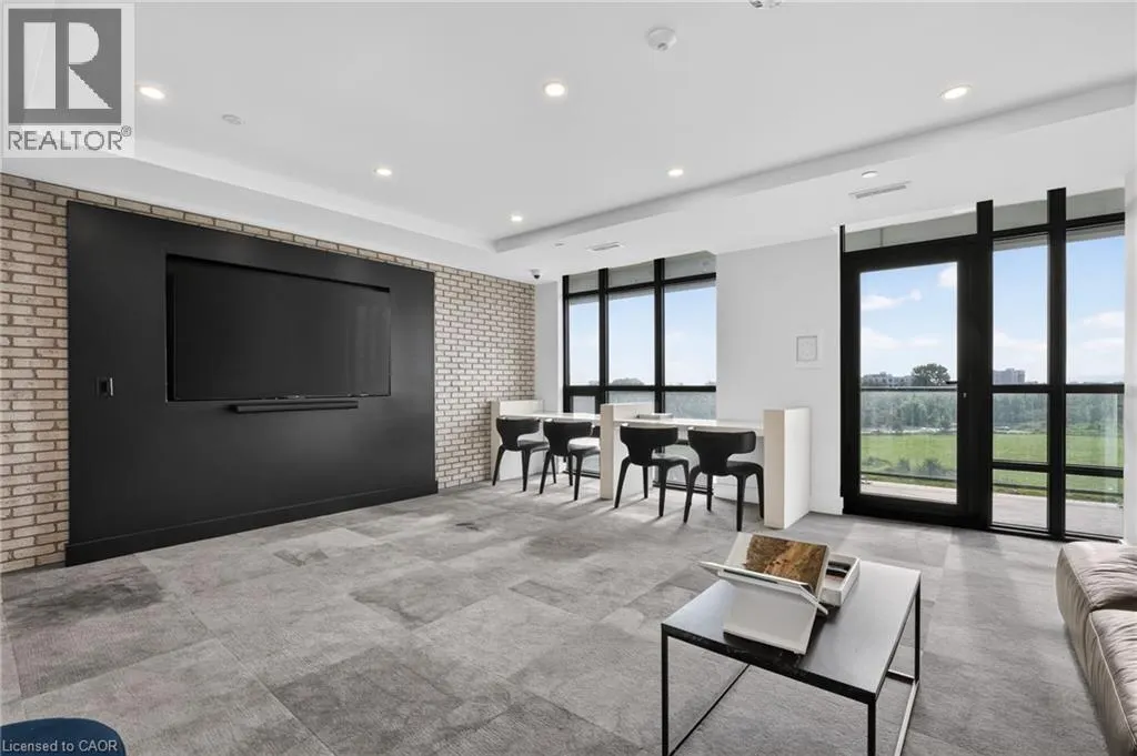 461 GREEN Road Unit# 205 #205