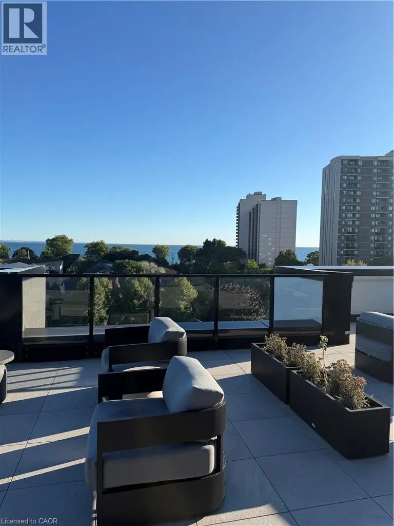 461 GREEN Road Unit# 205 #205