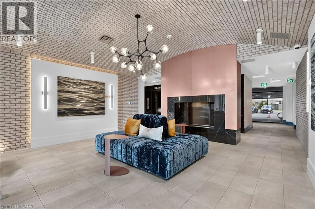 461 GREEN Road Unit# 205 #205