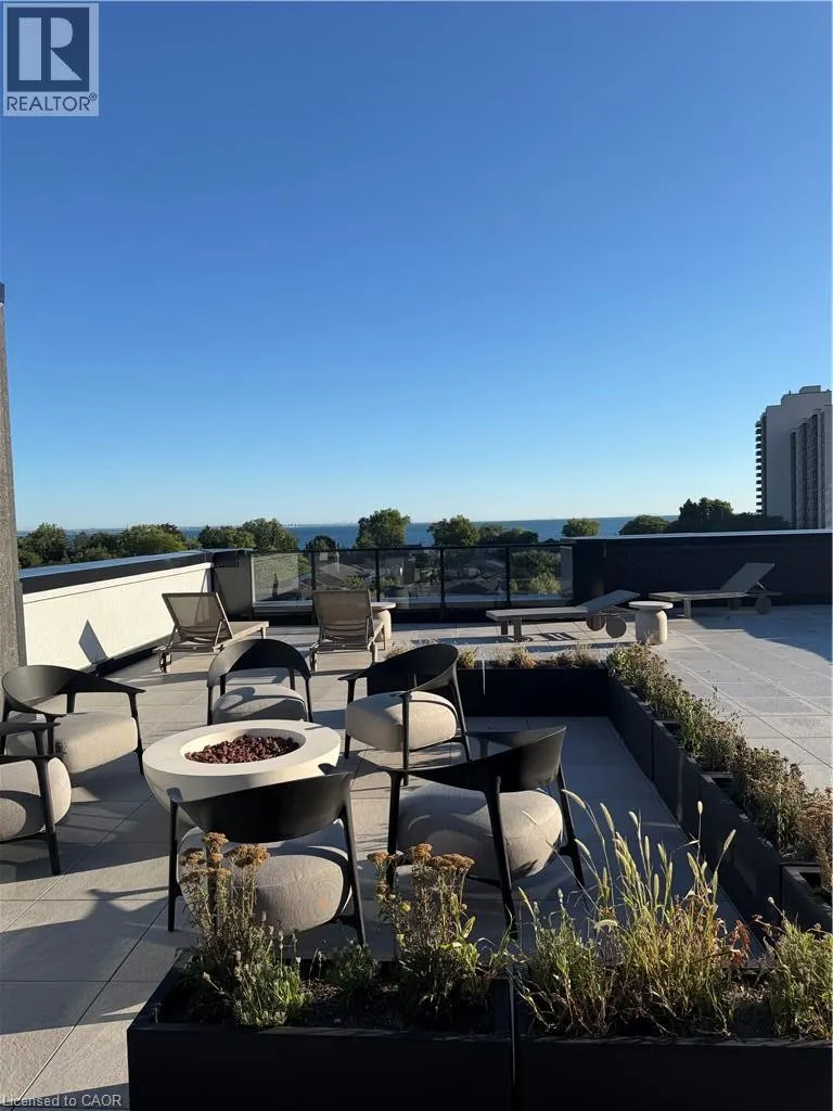 461 GREEN Road Unit# 205 #205