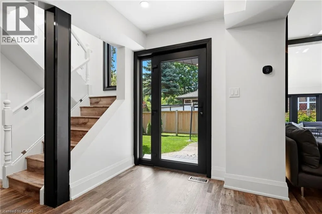 36 LAKEVIEW Drive