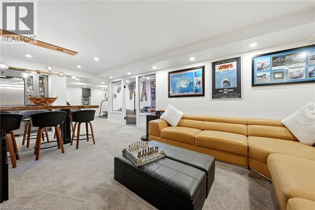 36 LAKEVIEW Drive