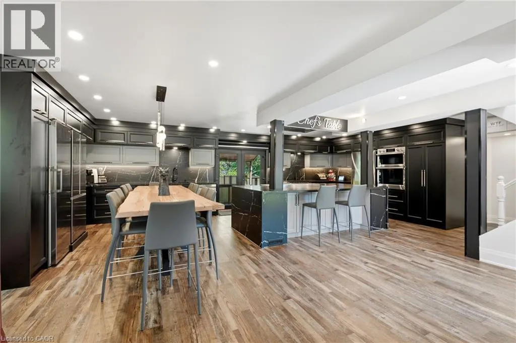 36 LAKEVIEW Drive