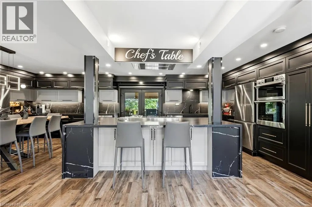 36 LAKEVIEW Drive