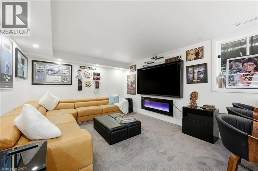36 LAKEVIEW Drive