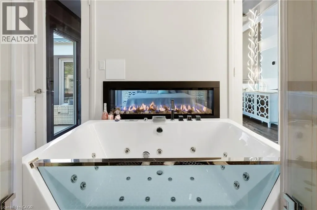36 LAKEVIEW Drive