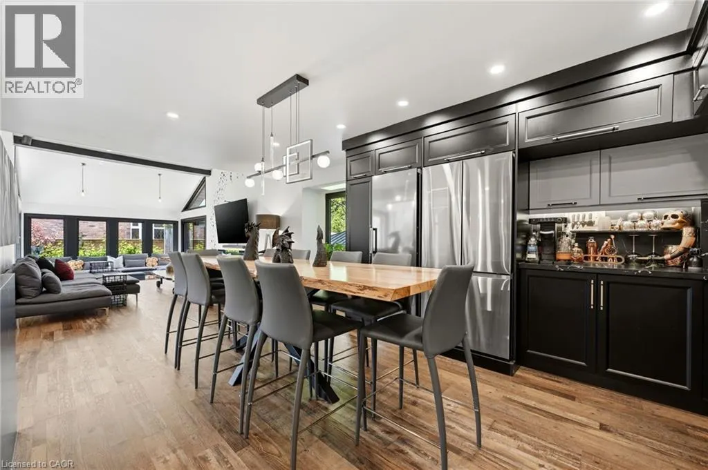 36 LAKEVIEW Drive