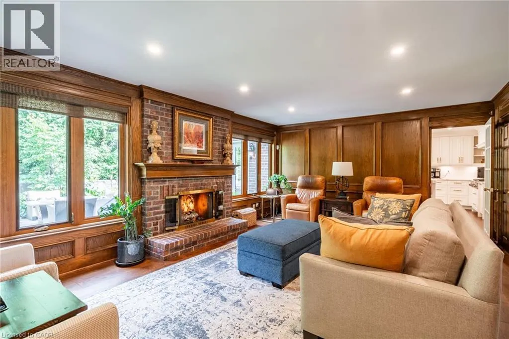 45 PEPPERTREE Crescent