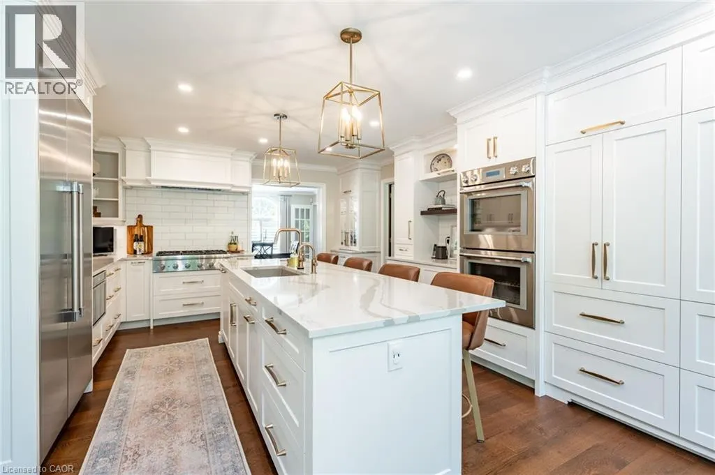 45 PEPPERTREE Crescent
