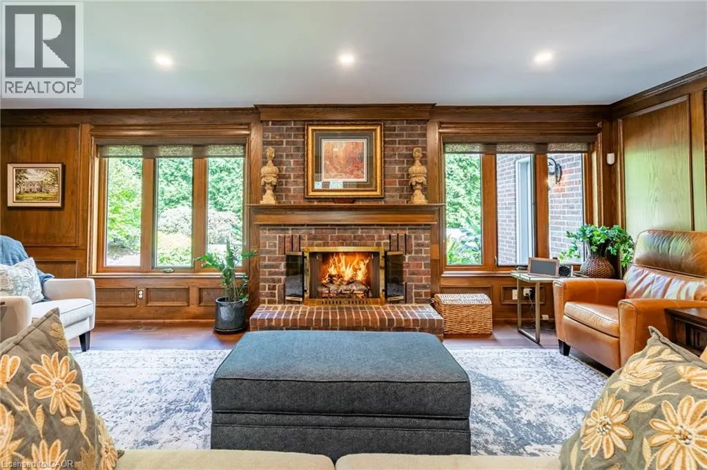 45 PEPPERTREE Crescent