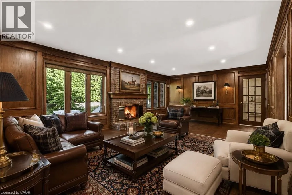 45 PEPPERTREE Crescent