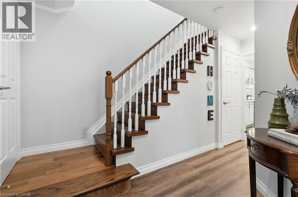 11 WAKEFIELD Lane