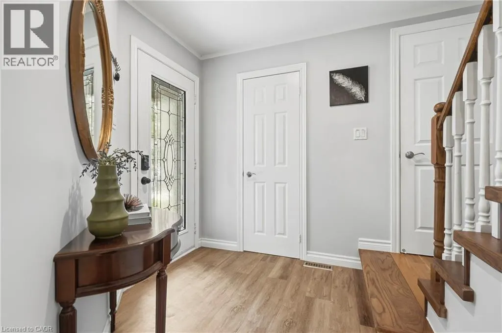 11 WAKEFIELD Lane