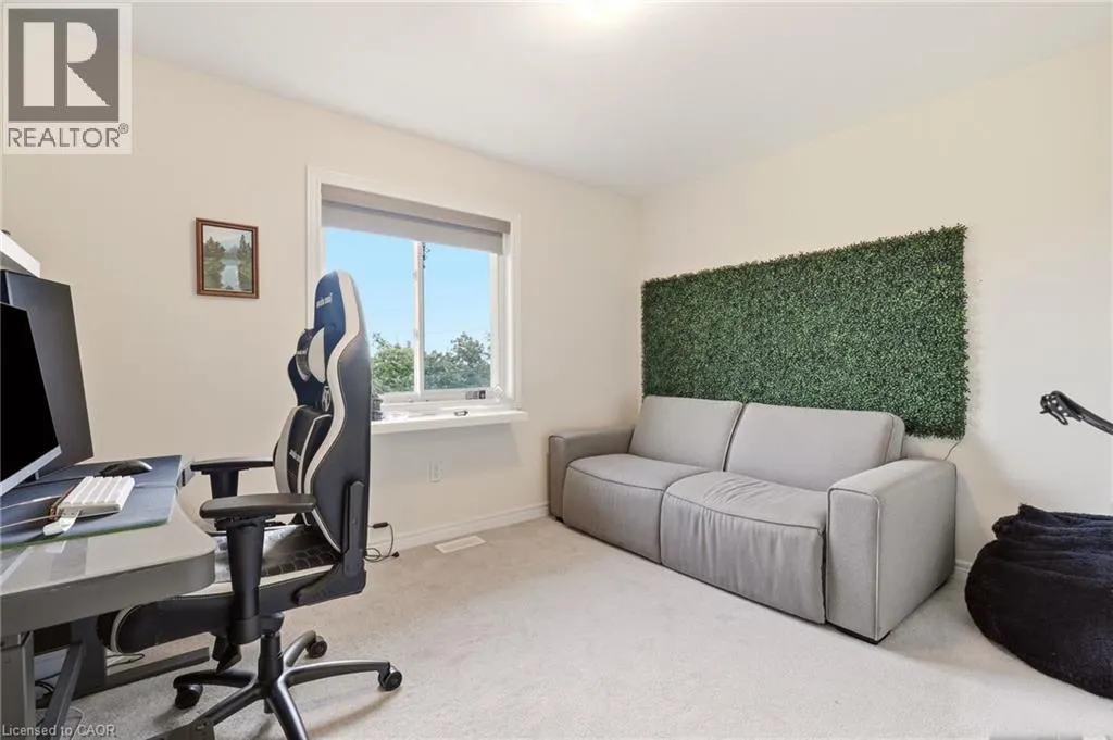 67 PINOT Crescent