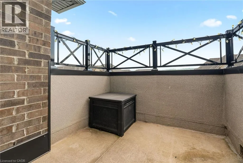 67 PINOT Crescent