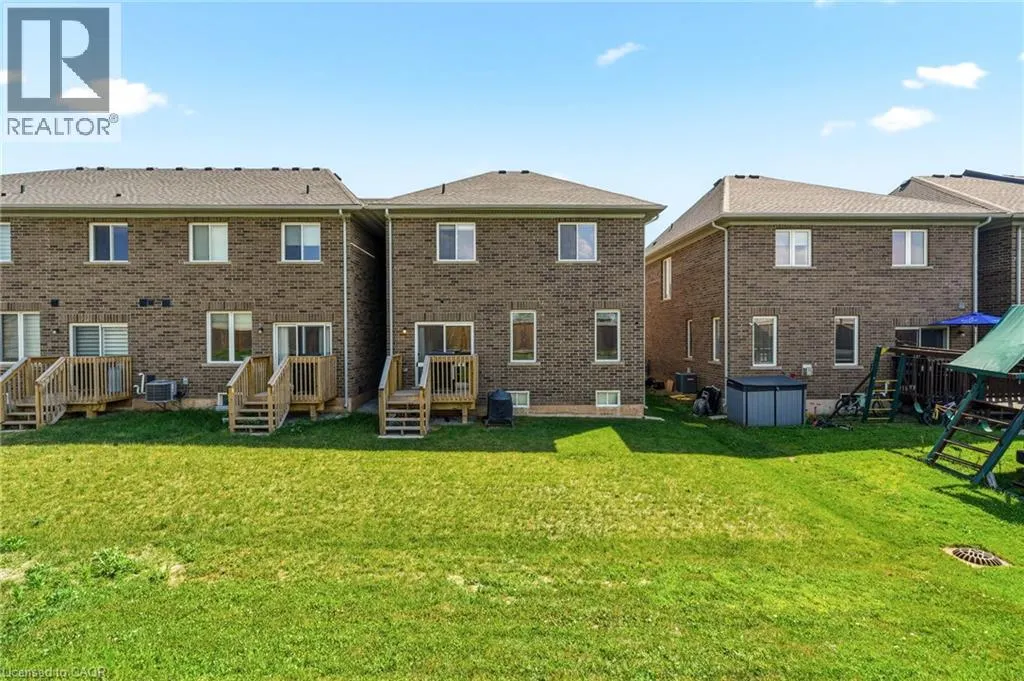 67 PINOT Crescent
